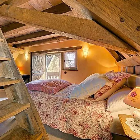 Bed & Breakfast Au Fil Du Temps 4*