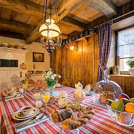 Au Fil Du Temps Bed & Breakfast